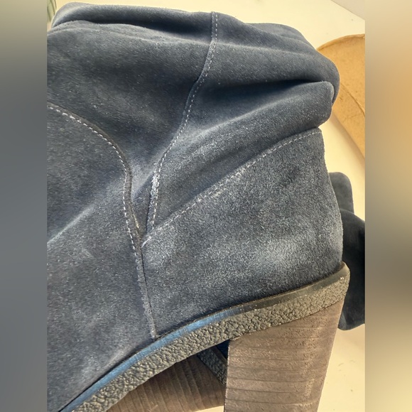 Vince Camuto Midnight Blue Suede Heeled slouch Boots 8.5, rubber sole - Picture 16 of 16